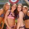 Echte tieners in bikini.....