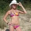 knappe stoere meid in bikini